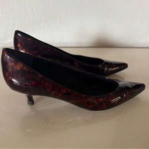 Stuart Weitzman Tortoise Patent Leather Pointed-Toe Pumps – Size 9